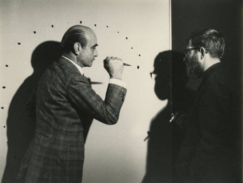 lucio fontana.jpg